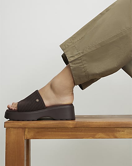 Brown Knitted Flatform Mule Sandals