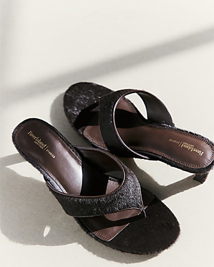 Brown Hair On Leather Toe Thong Heel Sandals