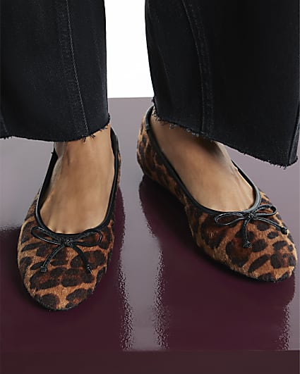 Brown Faux Hair On Leather Leopard Pumps