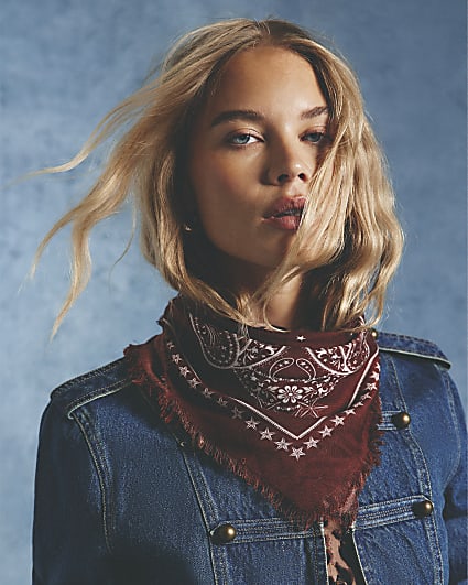 Burgundy Bandana Print Fringe Scarf