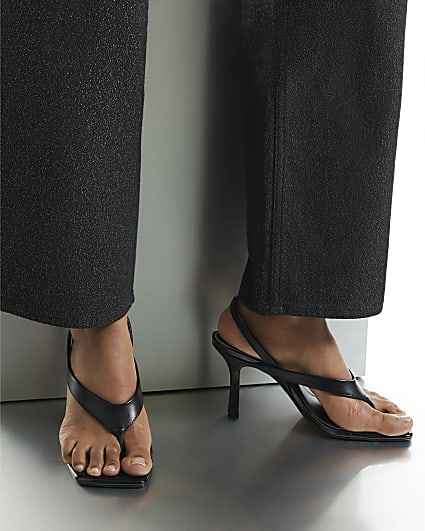 Black Toe Thong Heeled Sandals
