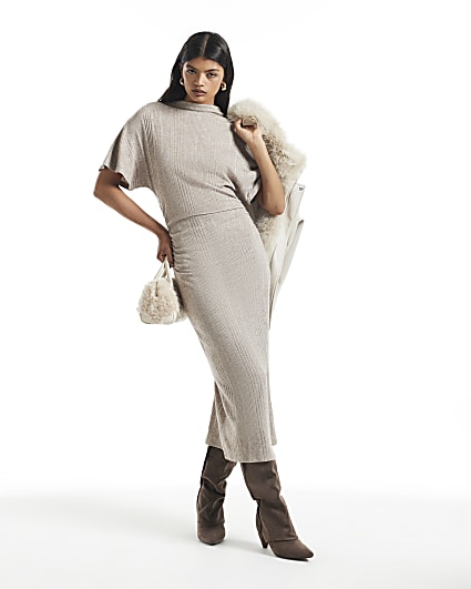 Beige Ribbed Short Sleeve Midi Dress
