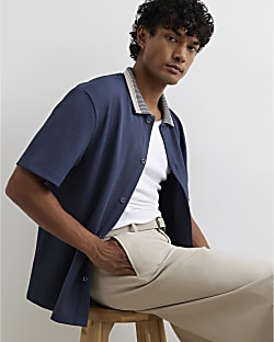 Blue Regular Fit Buttoned Shirt