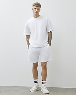 White Oversized Fit T-Shirt And Shorts Set