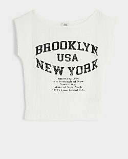 Girls White Textured Printed Crop T-Shirt