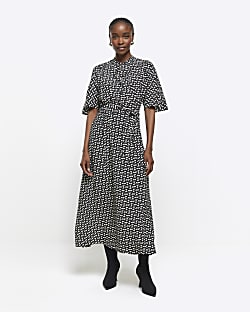 Black geometric dress store