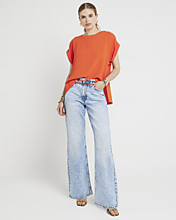 Red crepe turned cuff t-shirt