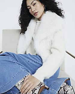 Black fur gilet river island outlet