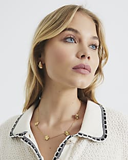 Gold Flower Necklace