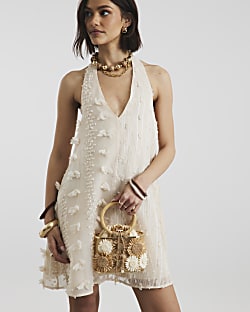 Beige Raffia Flower Basket Bag