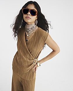 Brown Sleeveless Plisse Wrap Top