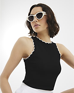 Black Sleeveless Scallop Trim Tank Top