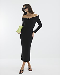 Black Long Sleeve Ribbed Buckle Midi Dress
