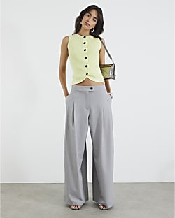 Green Knitted Curved Hem Ribbed Top