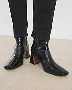Black Wide Fit Block Heel Ankle Boots