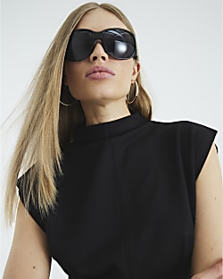 Black Premium Hight neck short sleeve top