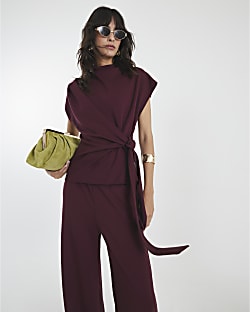 Red Premium Short Sleeve Side Knot T-Shirt