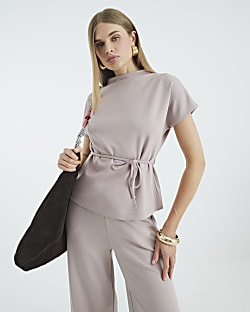 Beige Premium Short Sleeve Belted T-Shirt