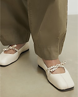 Cream Eyelet Bow Square Toe Ballet Pumps