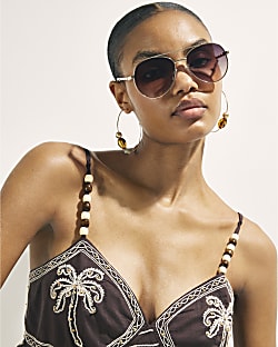 Gold Metal Twist Aviator Sunglasses