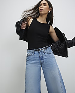 Black Sleeveless Ribbed Tank Top