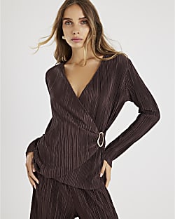 Brown Plisse Trim Top