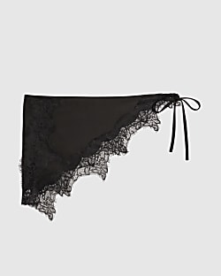 Black Lace Trim Bandana