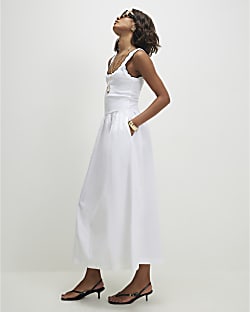 White Sleeveless Scallop Hybrid Maxi Dress