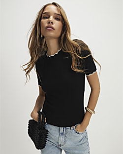 Black Scallop Trim Fitted T-Shirt