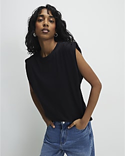 Black Short Sleeve Ruched Shoulder T-shirt