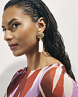 Cream Shell Tassel Earrings