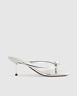 Silver Gem Toe Thong low heel Sandals