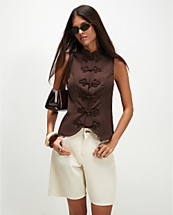 Brown Sleeveless Drummer Top