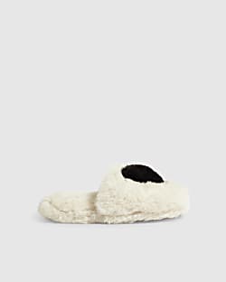 Cream Chunky Heart Plush Mule Slippers