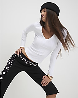 White Long Sleeve Wide Rib V Neck Top