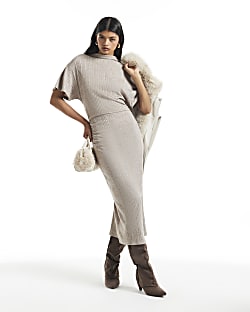 Beige Ribbed Short Sleeve Midi Dress