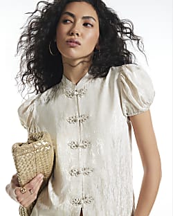 White Jacquard Puff Sleeve Frogging Blouse