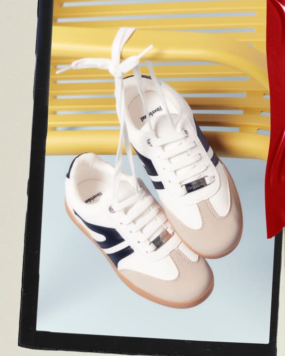 River Island Imagery
