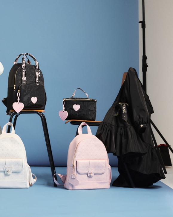 River Island Imagery