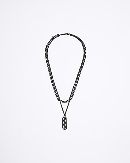 Black multirow necklace