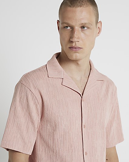 Pink regular fit revere plisse shirt