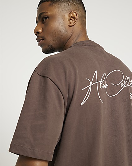 Brown oversized fit script graphic t-shirt