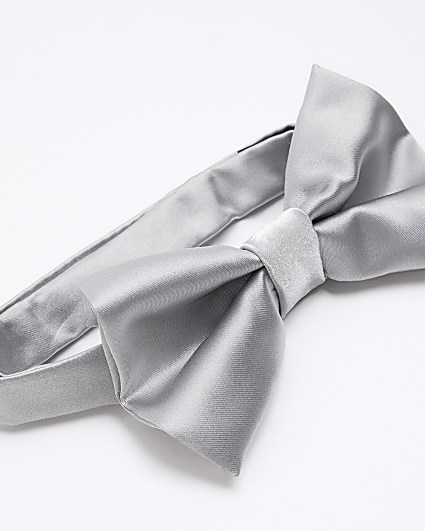 Grey sateen bow tie