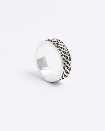 Silver colour twist ring