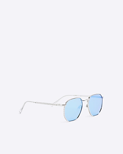 Silver textured aviator sunglasses