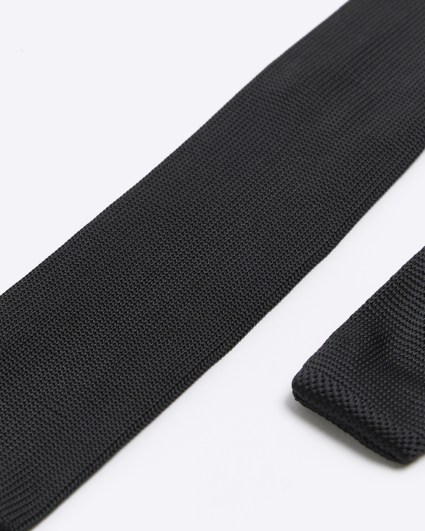 Black knitted tie