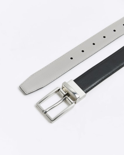Black buckle adjustable belt