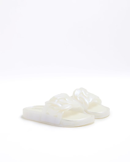 Girls white pearlised chain sliders