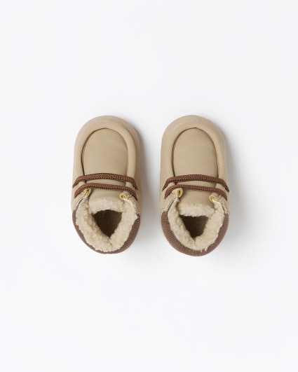 Baby boys beige suedette booties