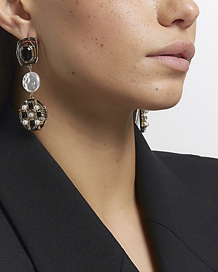 Black Pearl Drop Earrings